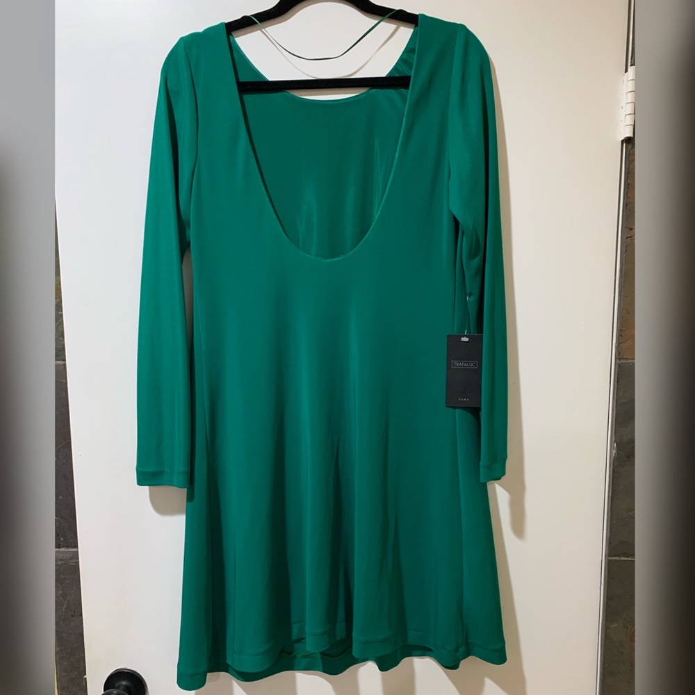 NWT 🌲 Zara Low Back Shift Dress